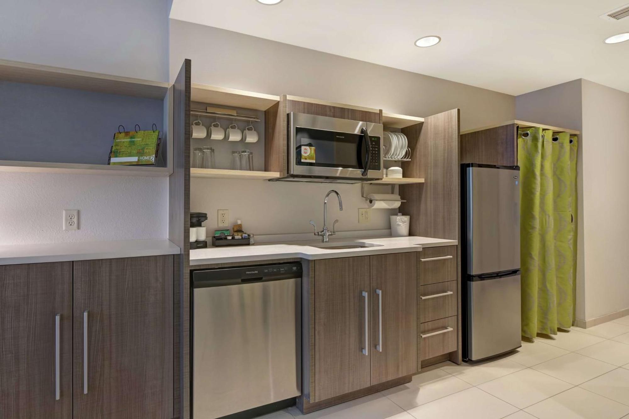 Home2 Suites By Hilton West Palm Beach Airport Cloud Lake Dış mekan fotoğraf