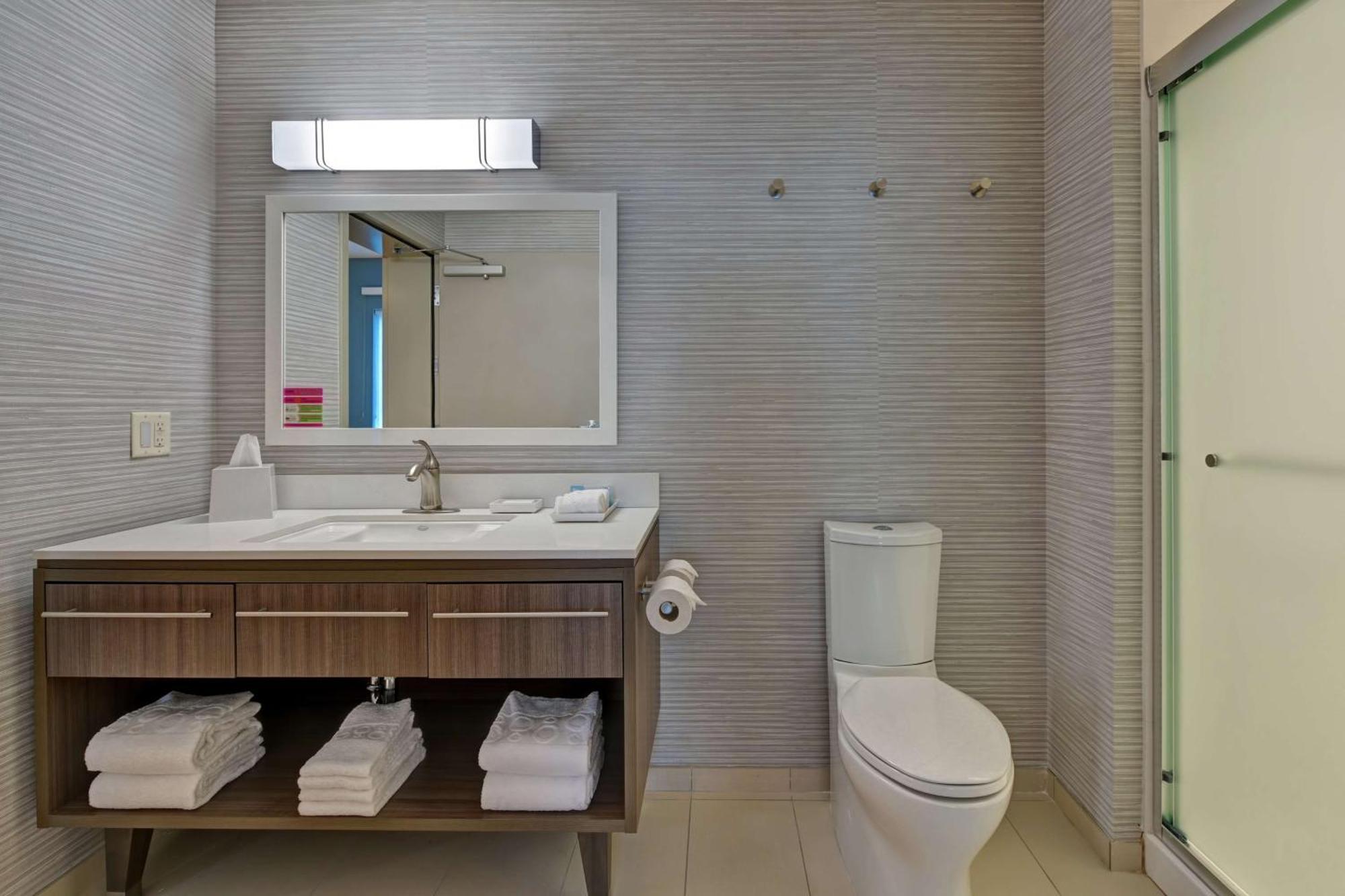 Home2 Suites By Hilton West Palm Beach Airport Cloud Lake Dış mekan fotoğraf