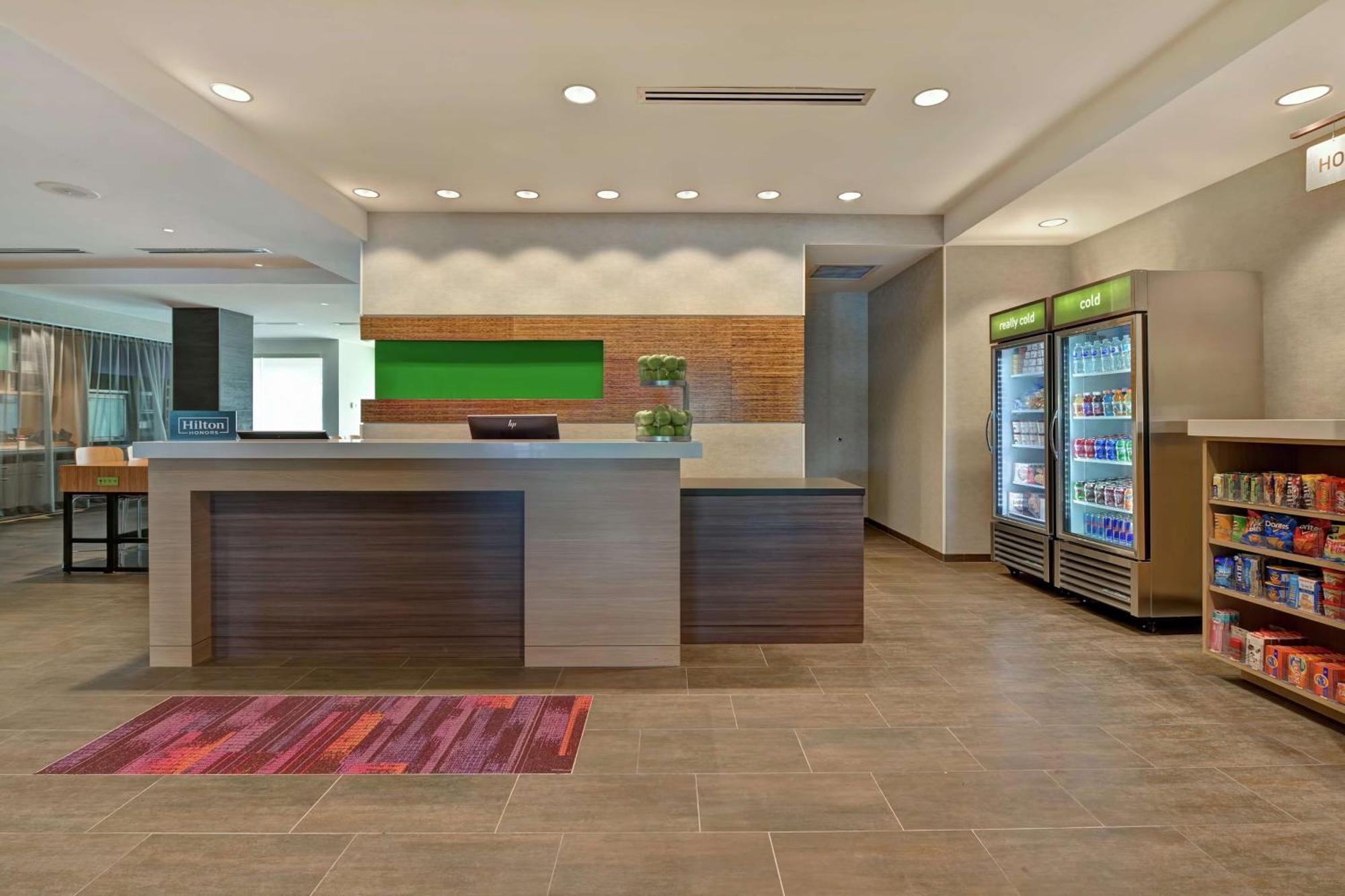 Home2 Suites By Hilton West Palm Beach Airport Cloud Lake Dış mekan fotoğraf
